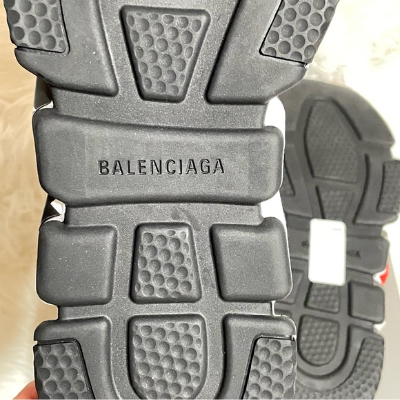 Balenciaga Men’s Speed LT Graffiti Recycled Knit Trainers Red/Black/White - Picture 5 of 9
